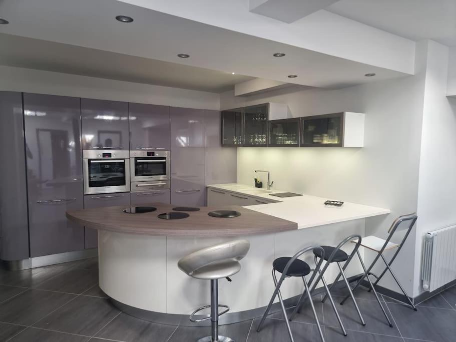 Appartement En Centre-Ville Aurillac Buitenkant foto